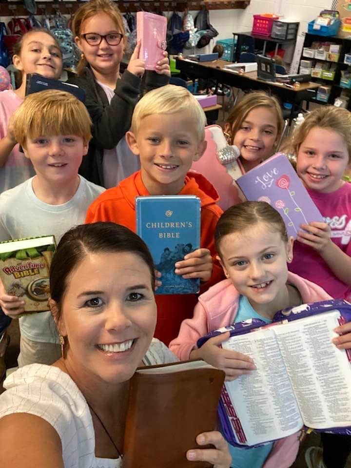 In Photos Students Live Out Their Faith on ‘Bring Your Bible to School